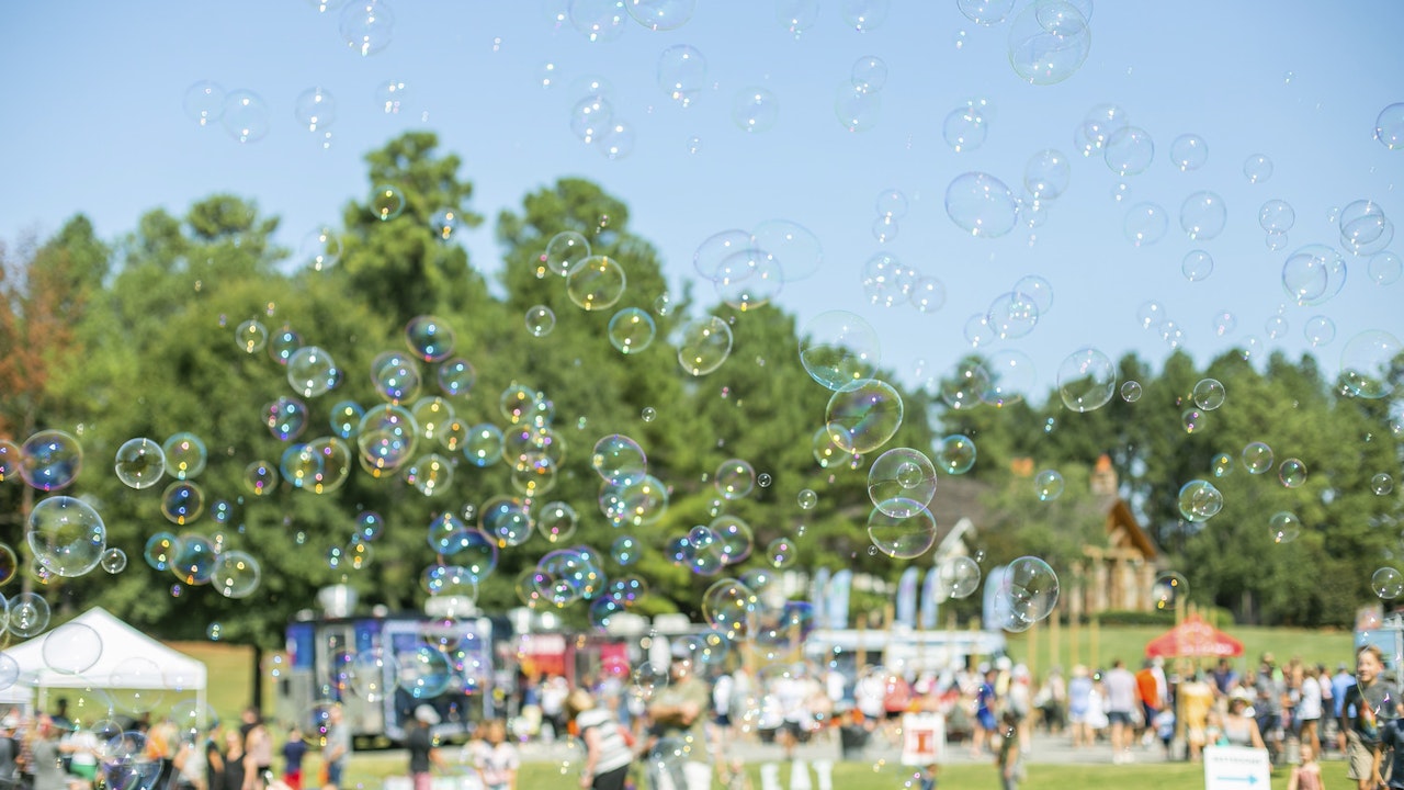 Bubbles in sky at Markets at 11 outdoor market in Ballantyne