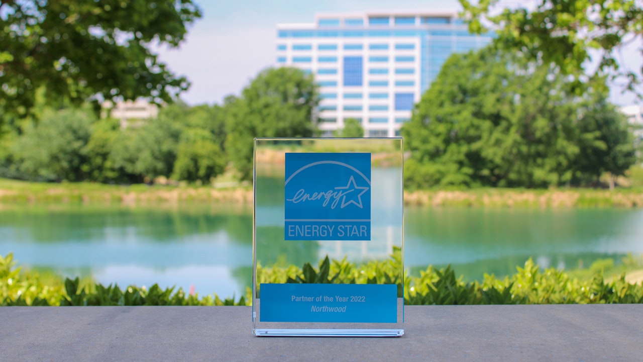 Energy Star Award outside with Overlook Building in background6