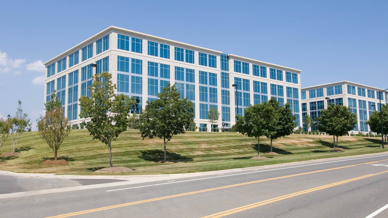 Road and Betsill Building Exterior on Ballantyne Campus4