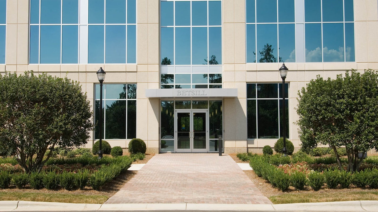 Entrance Betsill Building Exterior on Ballantyne Campus4