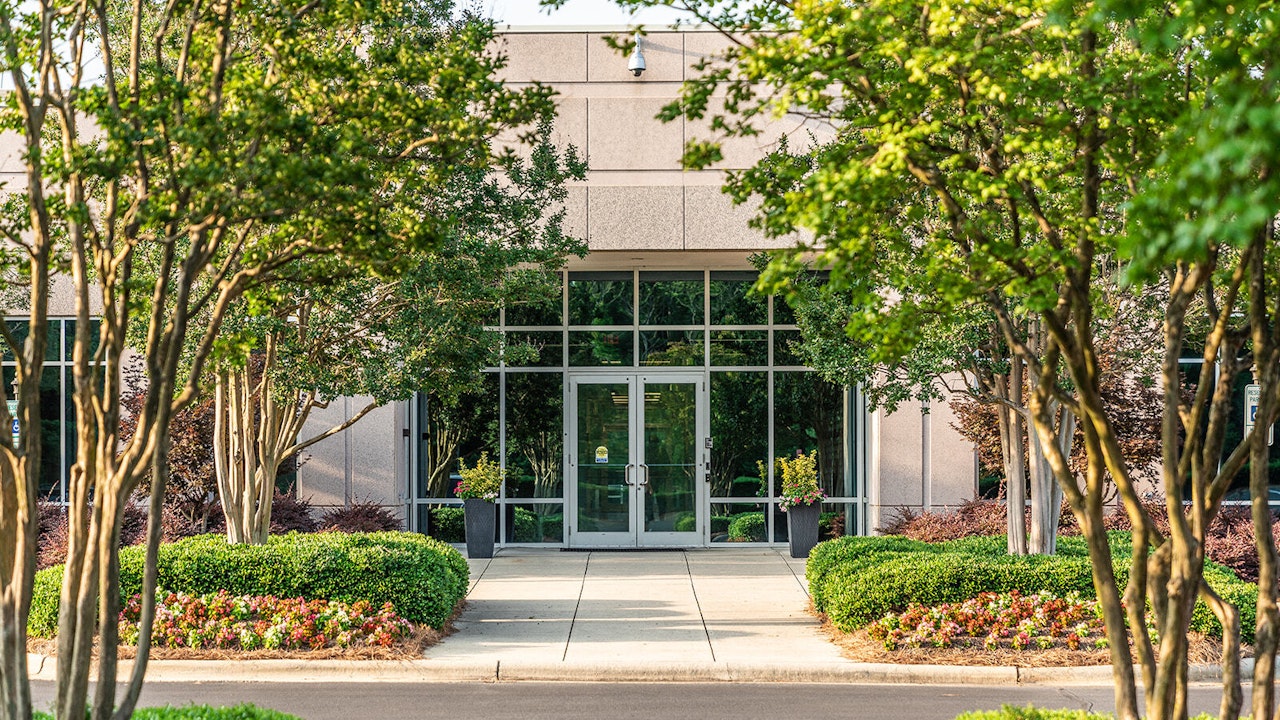 Entrance of Rushmore Two Building exterior on Ballantyne Campus3