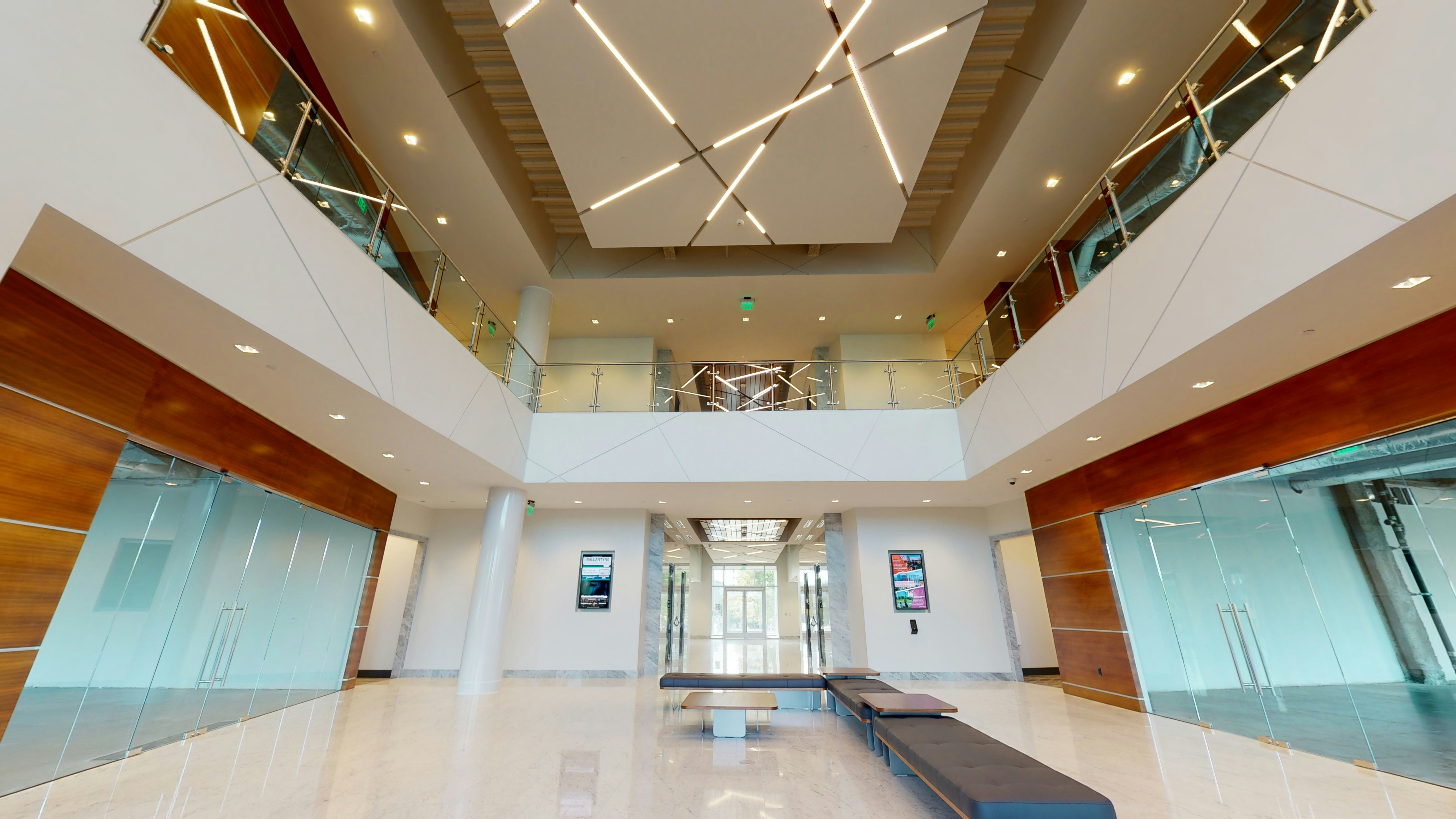 Overlook Lobby 09162021 102706