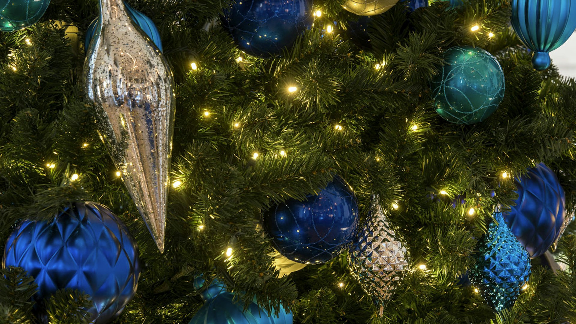 Holiday Decor 2019 008