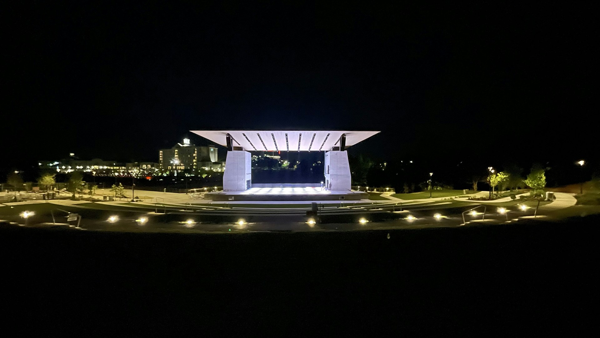 Photo May 02 2023 22 41 46